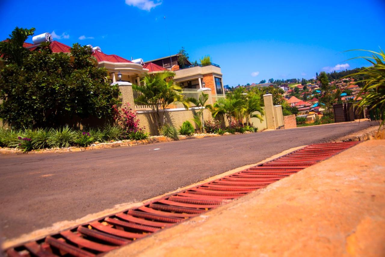 Quality Inn Hotel Kigali Eksteriør billede