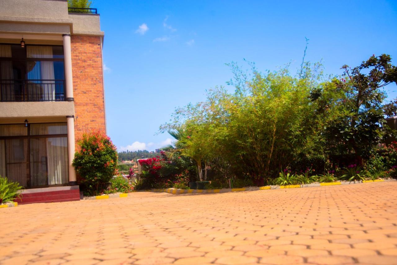 Quality Inn Hotel Kigali Eksteriør billede